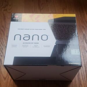 Gamma 2 Nano pet feeder